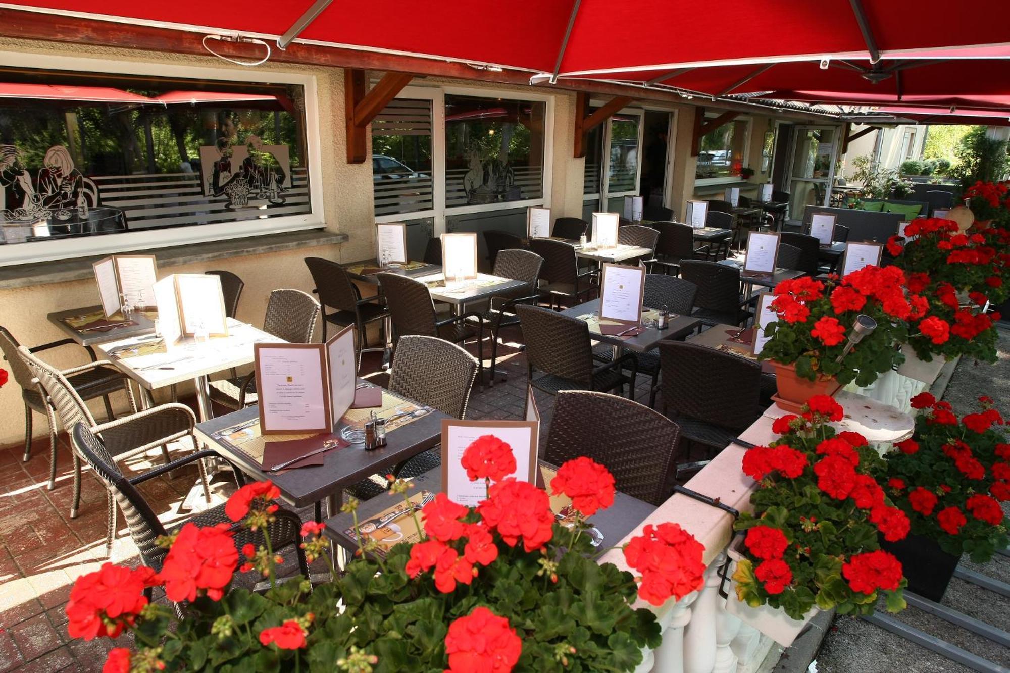 Logis Bagatelle - 51530 Dizy Hotel Exterior photo